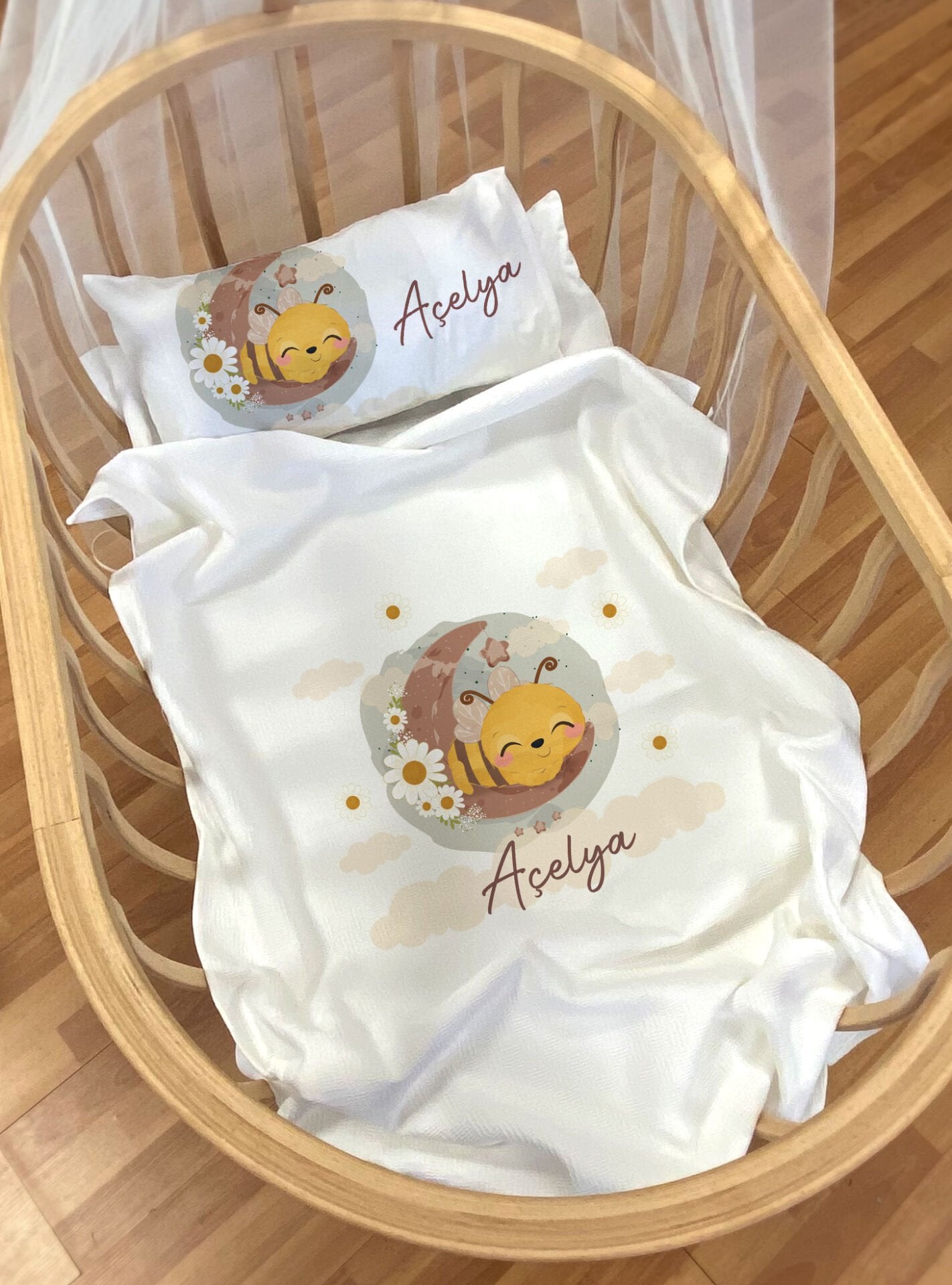 Anne Yanı ve Park Yatak Pike Seti Arı Ürün ana görseli