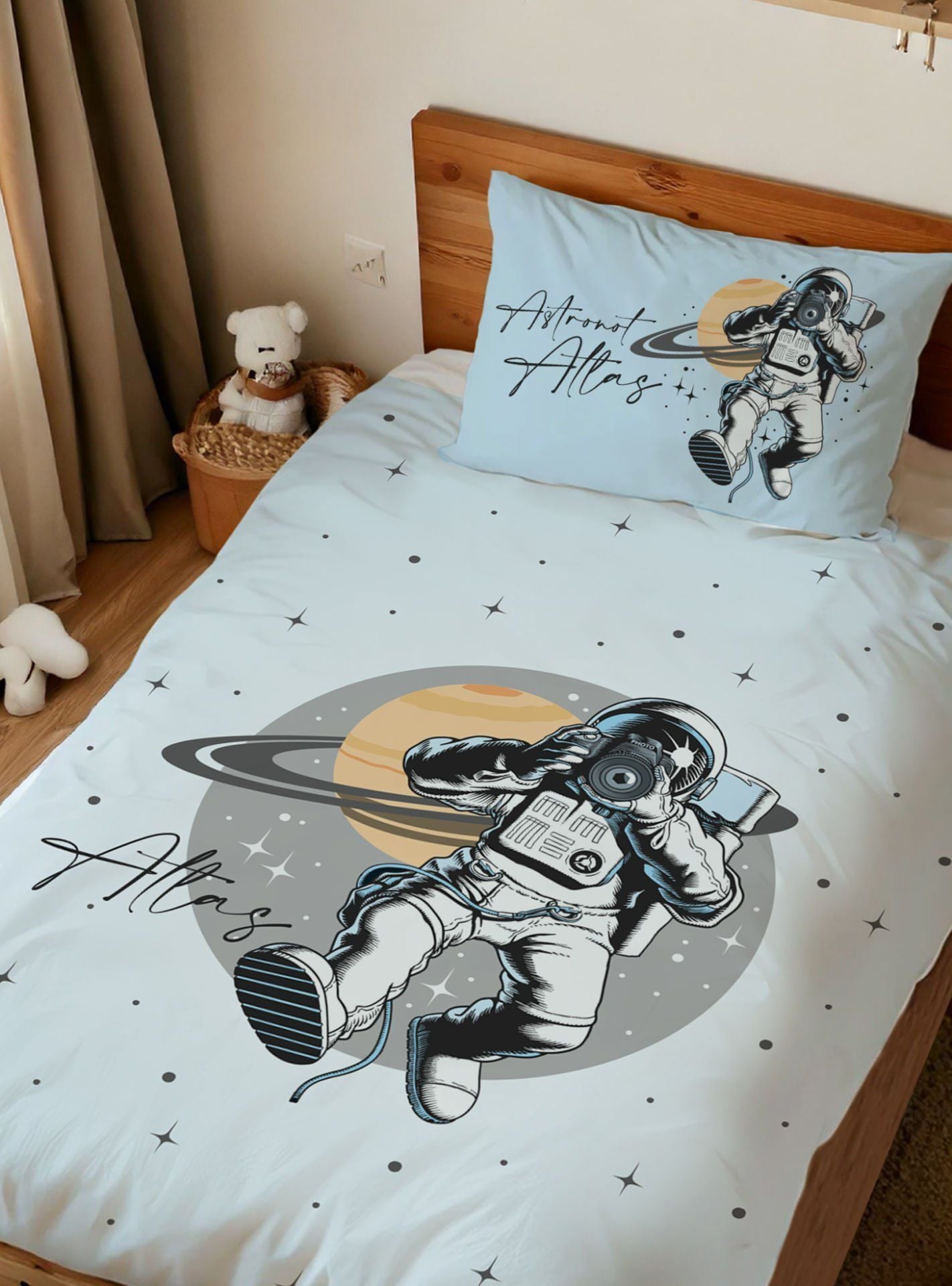 Kişiye Özel Tek Kişilik Nevresim Takımı Astronot Ürün ana görseli