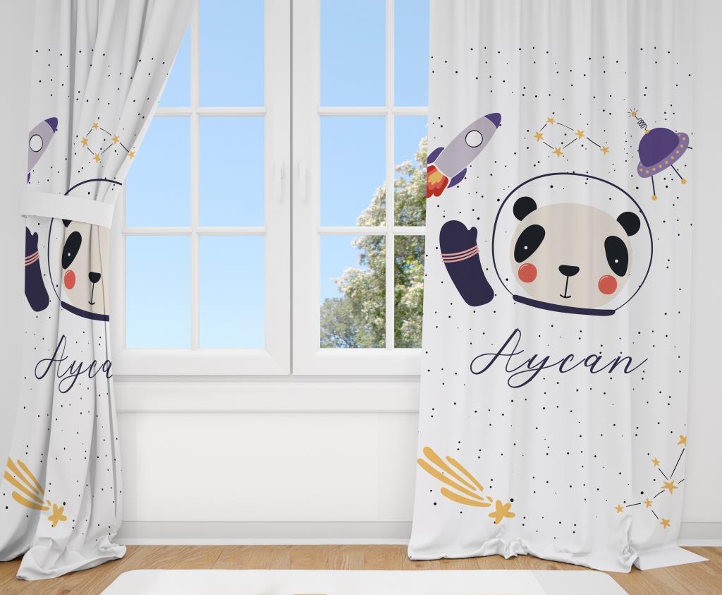 Kişiye Özel Fon Perde Panda Uzayda Ürün ana görseli