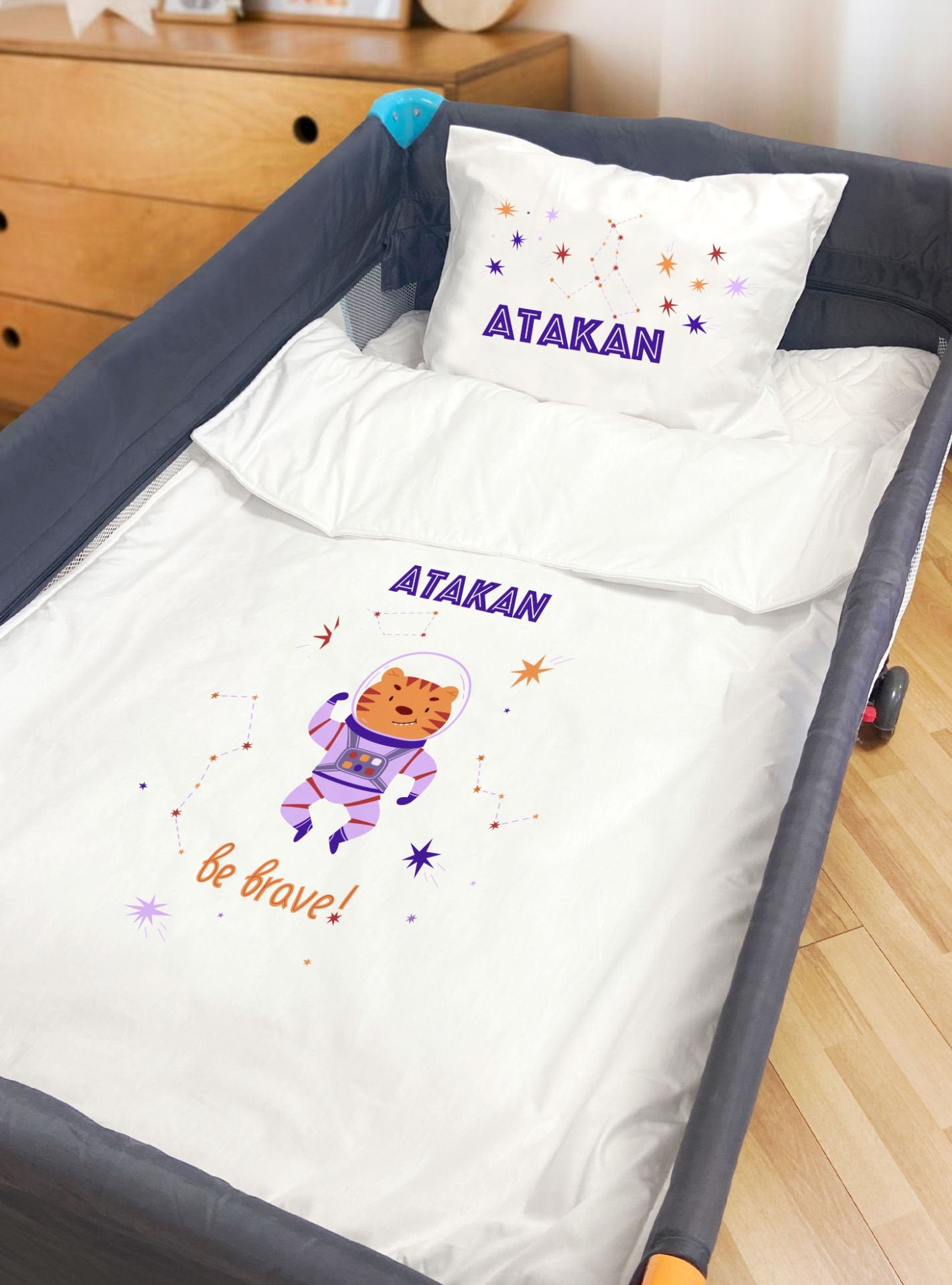 Park Yatak Çift Taraf Baskılı Kişiye Özel Yorgan Seti - Astronot
