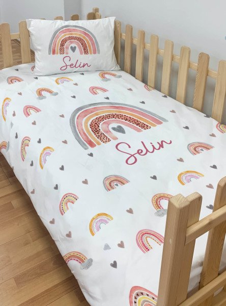Kişiye Özel Montessori %100 Pamuk Nevresim Seti Gökkuşağı