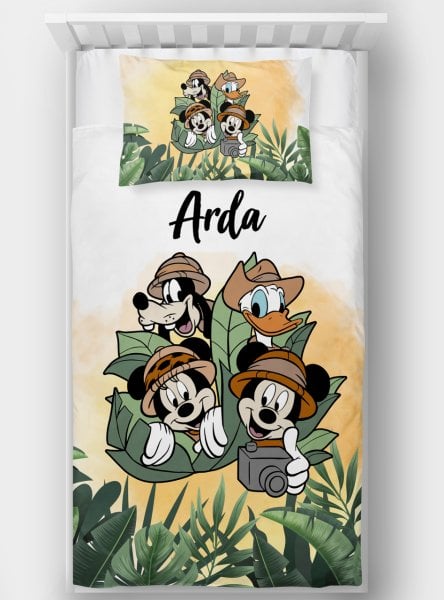 Kişiye Özel Tek Kişilik Yatak Örtüsü Minnie Mickey