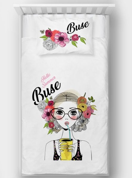 Kişiye Özel Tek Kişilik Yatak Örtüsü Çiçekli Kız